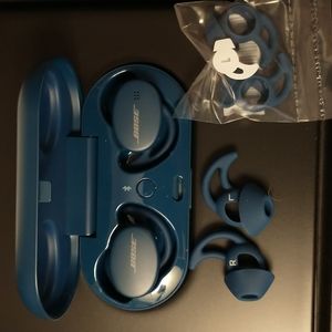 Bose sport ear buds used like new.